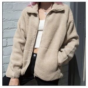 Brandy Melville John Galt Sherpa/teddy Jacket